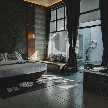 Arun Dara Villa Chiang Mai Extérieur photo